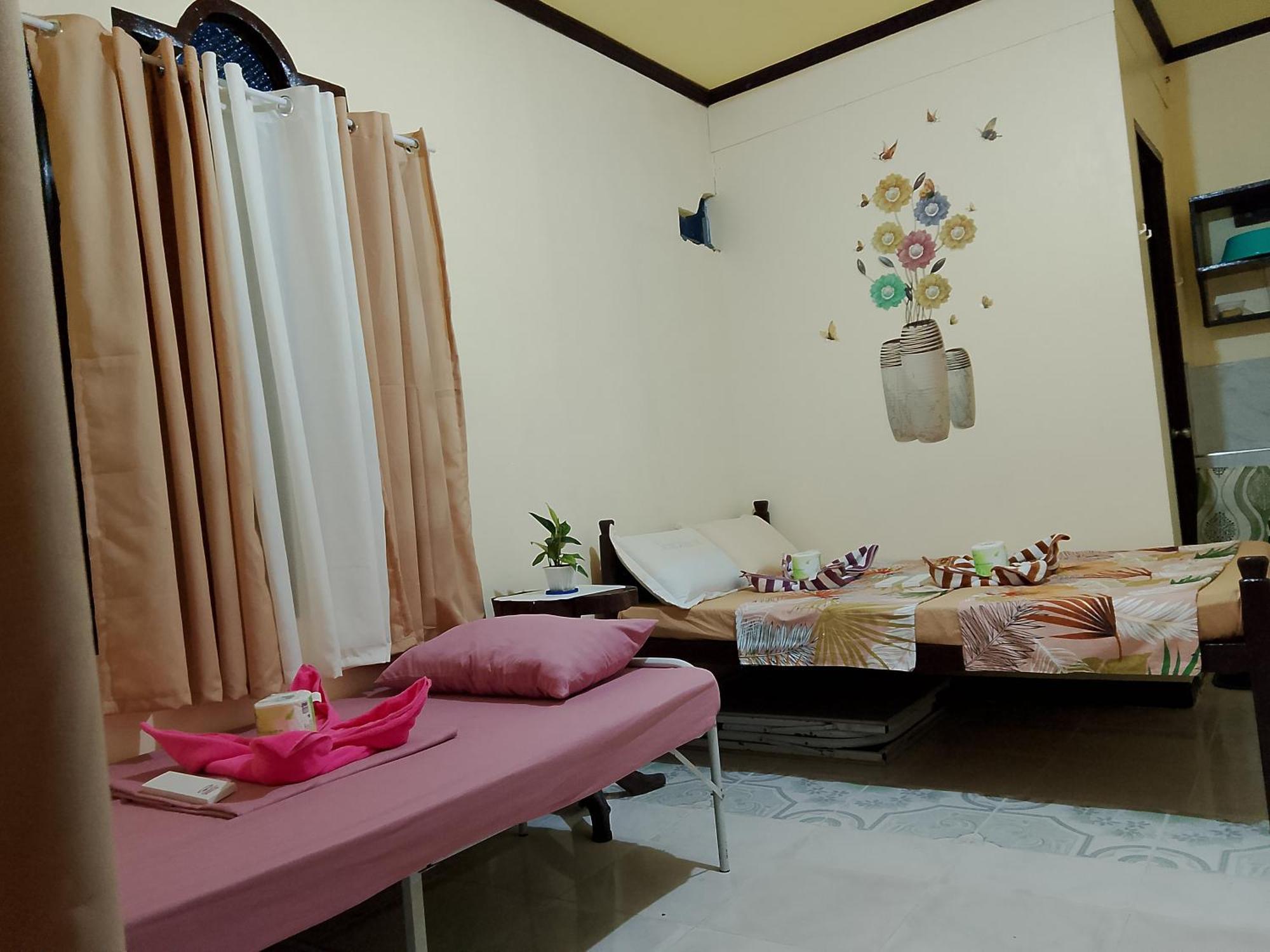Subangan Veranda Homestay *